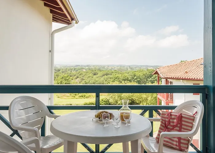 منتزه العطل Pierre & Les Terrasses D'arcangues 3*