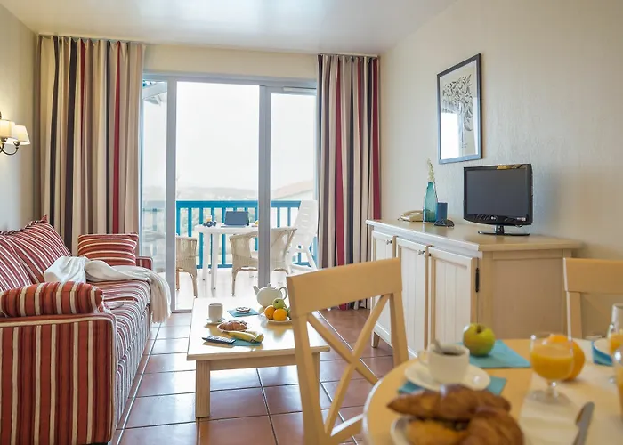 Pierre & Les Terrasses D'arcangues